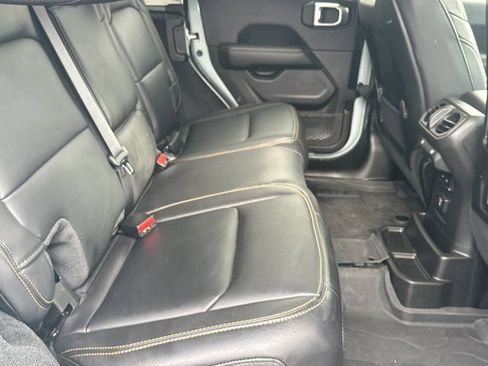 Certified 2024 Jeep Wrangler Sahara w/ Technology Group image 17