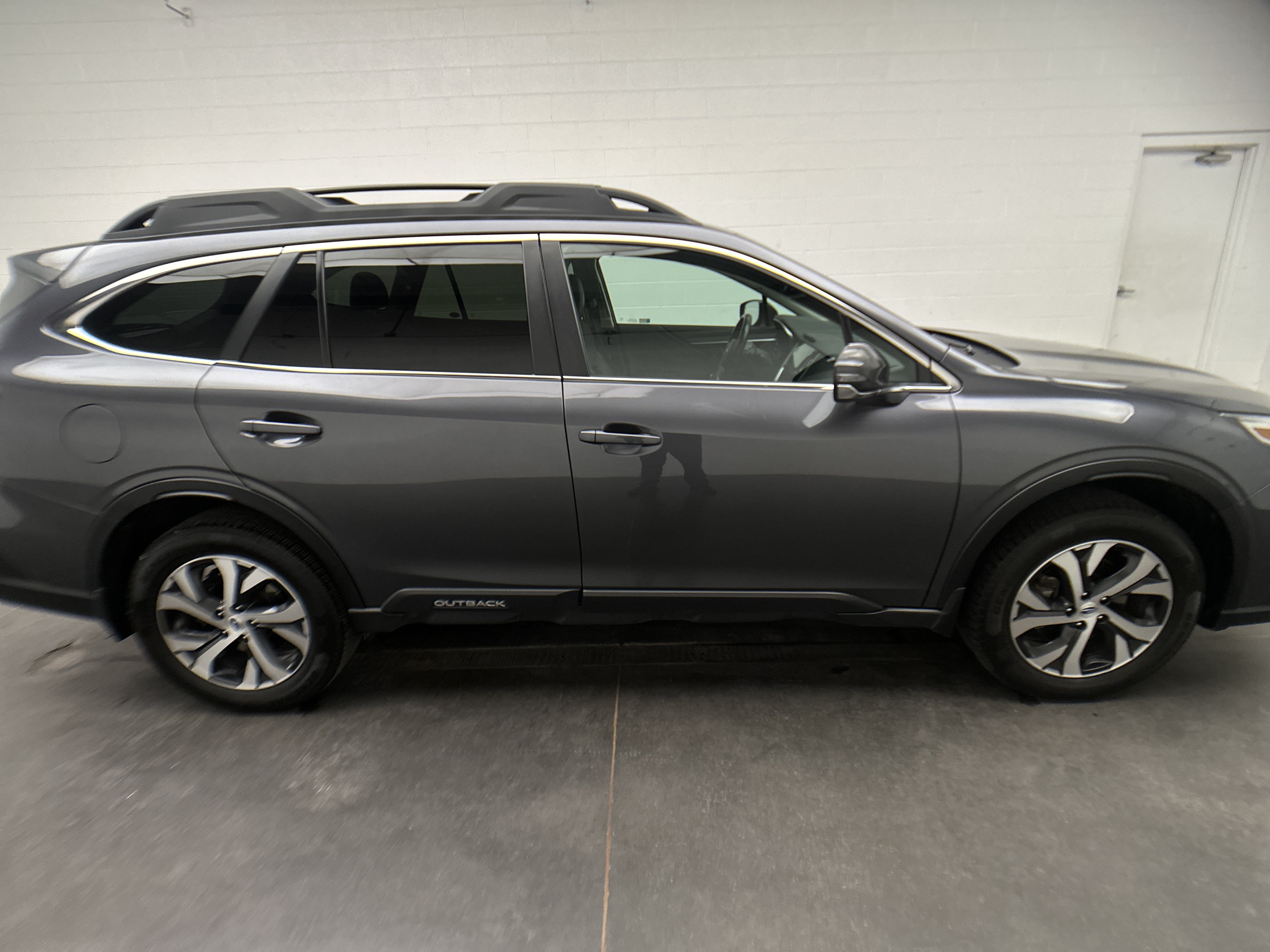 Used 2021 Subaru Outback Limited XT w/ Popular Package #2 AWD/4WD image 10