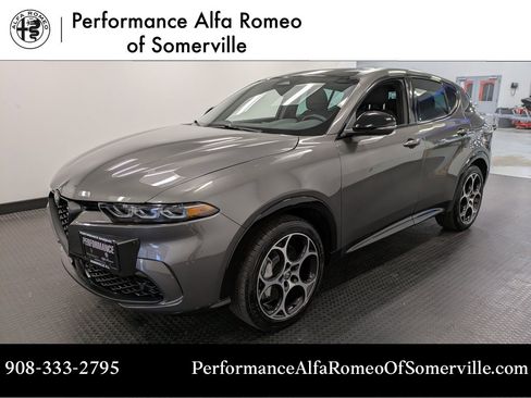 Used 2025 Alfa Romeo Tonale w/ Premium Package image 1