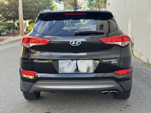 Used 2016 Hyundai Tucson Sport image 8