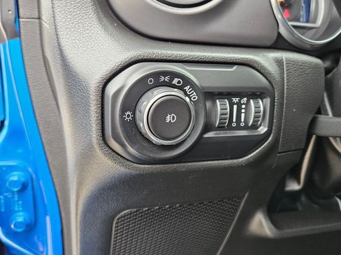 Used 2022 Jeep Wrangler Unlimited Sport AWD/4WD image 27