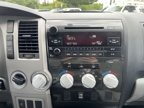 Used 2012 Toyota Tundra 4x4 CrewMax w/ SR5 Pkg image 18