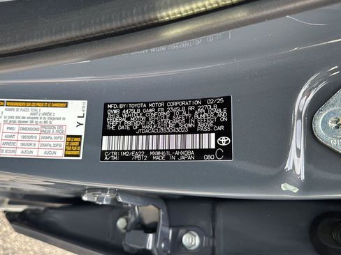 New 2025 Toyota Prius Plug-In Hybrid image 33