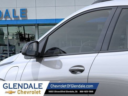New 2027 Chevrolet Bolt RS w/ Super Cruise Package FWD image 12