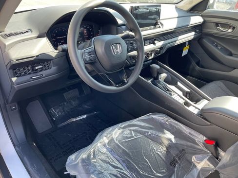 Used 2024 Honda Accord EX image 3