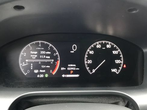 Certified 2025 Honda HR-V Sport image 6