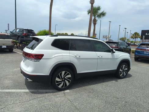 Used 2024 Volkswagen Atlas SE FWD image 5