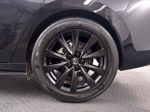 Used 2024 MAZDA MAZDA3 s FWD image 33