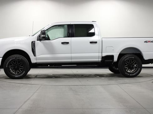 Used 2024 Ford F250 XLT image 7