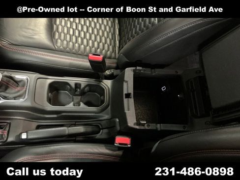 Used 2022 Jeep Gladiator Rubicon w/ Safety Group AWD/4WD image 26