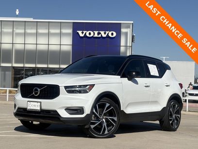 Used 2020 Volvo XC40 T4 R-Design
