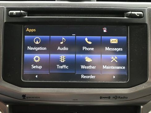 Used 2018 Toyota 4Runner SR5 AWD/4WD image 31