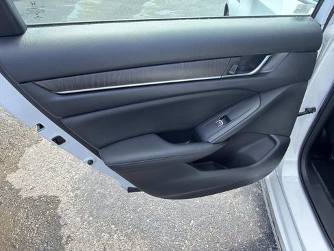 Used 2022 Honda Accord EX-L image 13