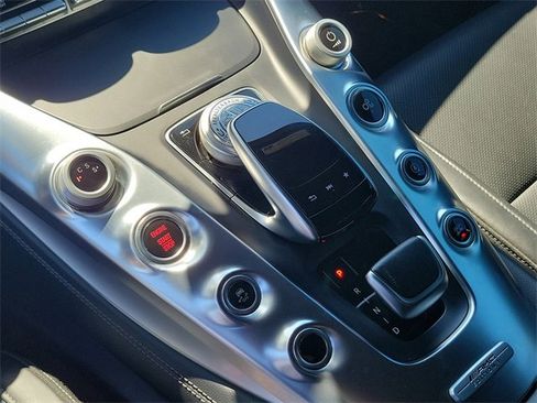 Used 2019 Mercedes-Benz AMG GT Roadster image 31