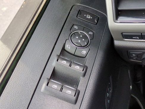 Used 2019 Ford F250 Lariat w/ Lariat Ultimate Package image 26