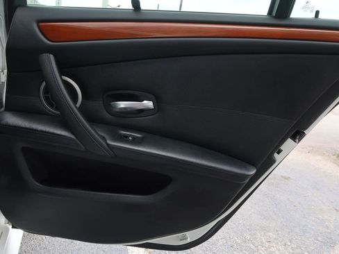 Used 2008 BMW M5 RWD image 44