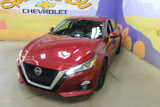 Used 2019 Nissan Altima 2.5 Platinum AWD/4WD image 4