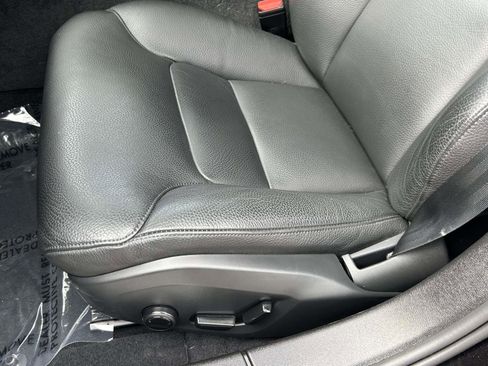 Certified 2025 Volvo S60 T8 Plus image 18