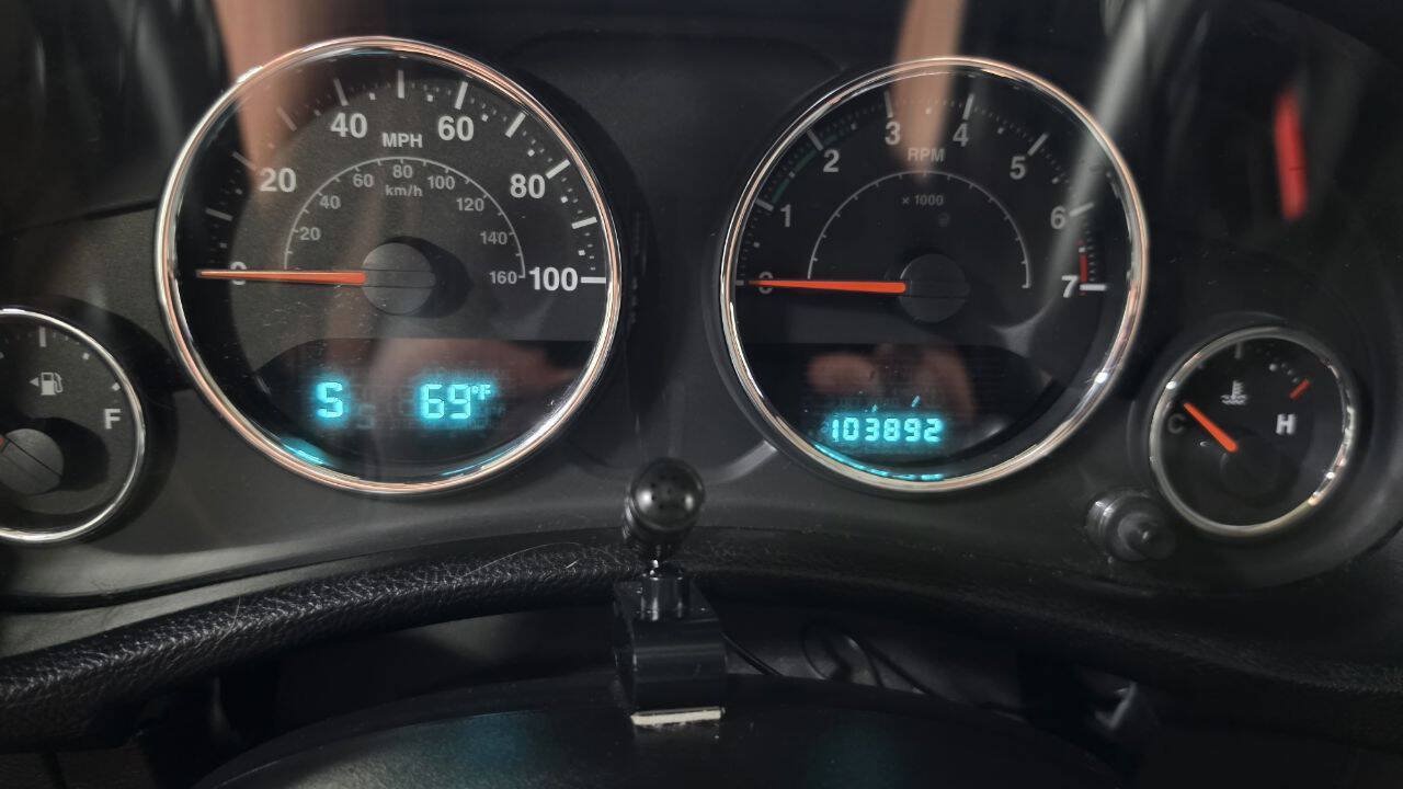 Used 2014 Jeep Wrangler Unlimited Sport w/ Quick Order Package 24S AWD/4WD image 31