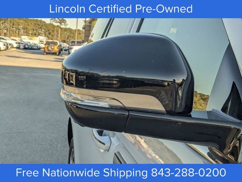 Certified 2025 Lincoln Navigator Reserve image 13
