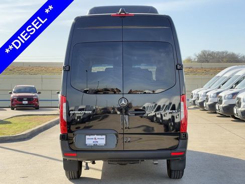 Used 2024 Mercedes-Benz Sprinter 2500 image 7