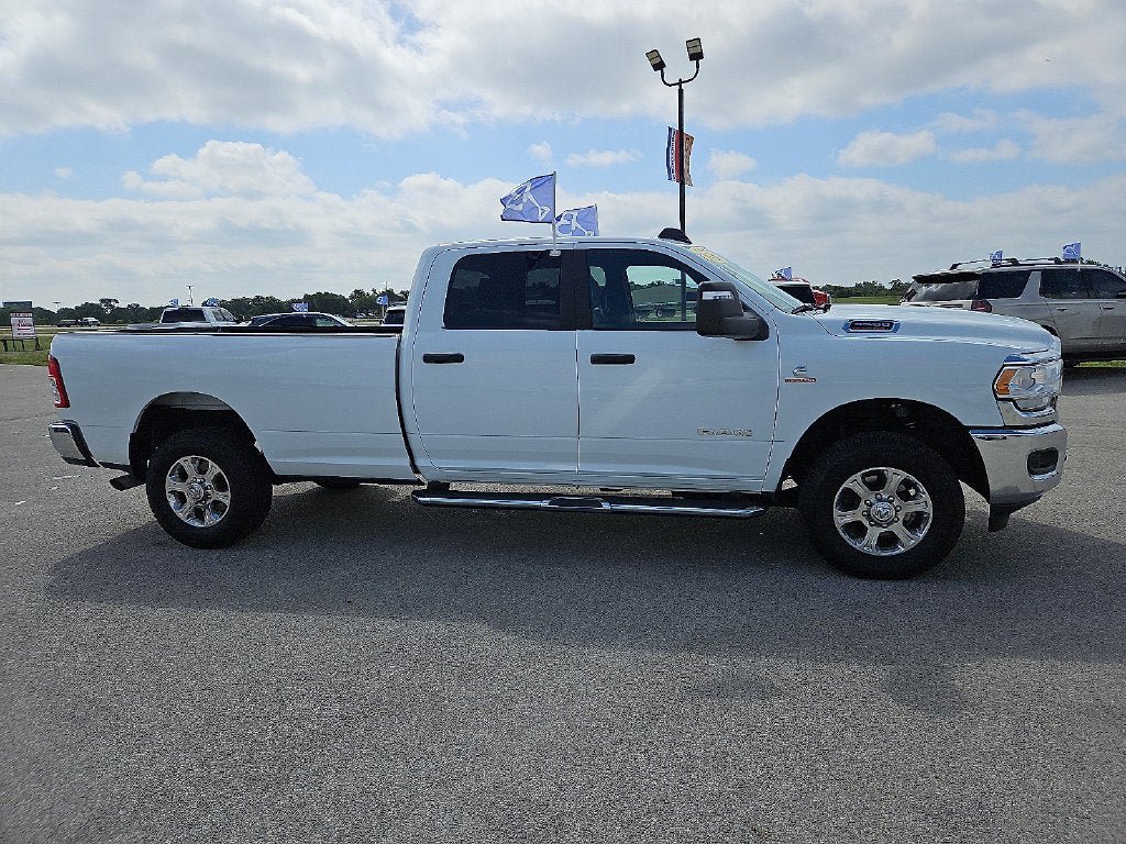 Certified 2024 RAM 3500 Big Horn AWD/4WD image 9