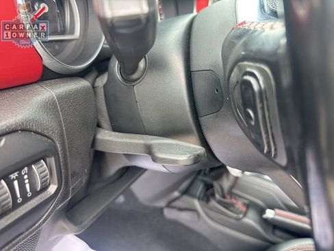 Used 2020 Jeep Gladiator Rubicon w/ LED Lighting Group AWD/4WD image 24