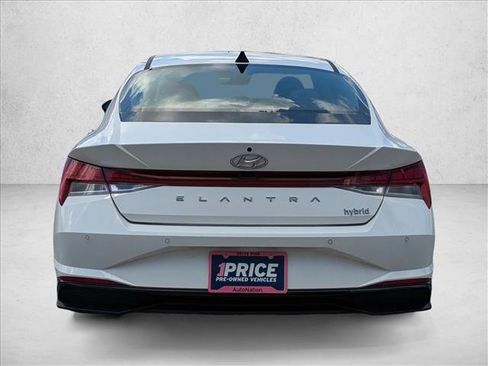 Used 2023 Hyundai Elantra Limited FWD image 7