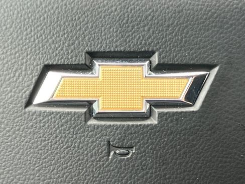 Used 2024 Chevrolet Silverado 1500 LT AWD/4WD image 35