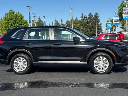 Used 2023 Honda CR-V LX image 7