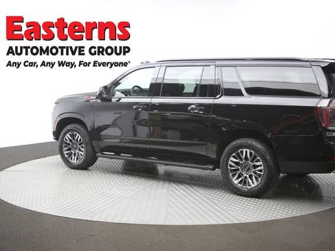Used 2025 Chevrolet Suburban Z71 AWD/4WD image 66