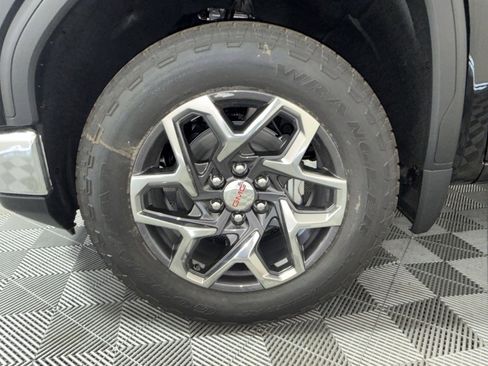 New 2026 GMC Sierra 1500 SLE w/ Preferred Package AWD/4WD image 12