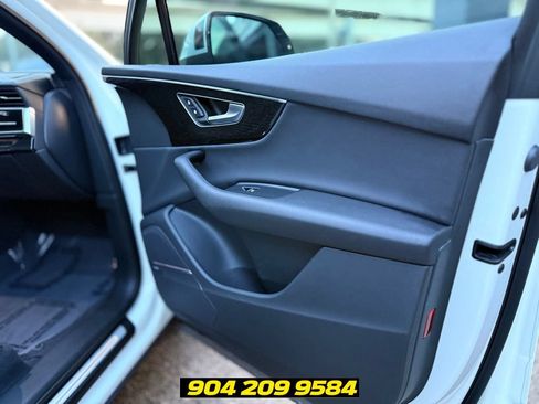 Used 2020 Audi Q7 2.0T Premium Plus w/ Premium Plus Package AWD/4WD image 42
