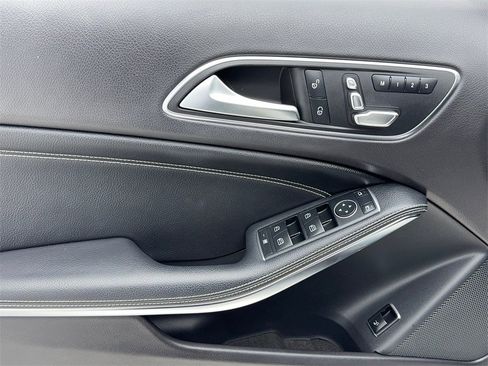 Used 2020 Mercedes-Benz GLA 250 image 37