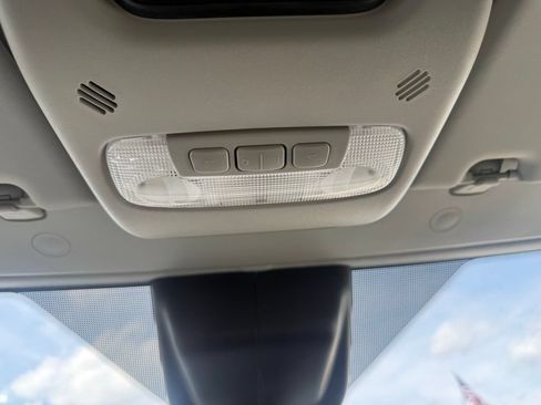 Used 2019 Ford Transit 150 XLT RWD image 31