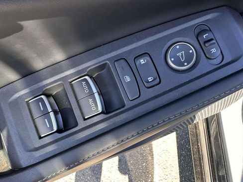Used 2024 Honda Accord Sport image 9