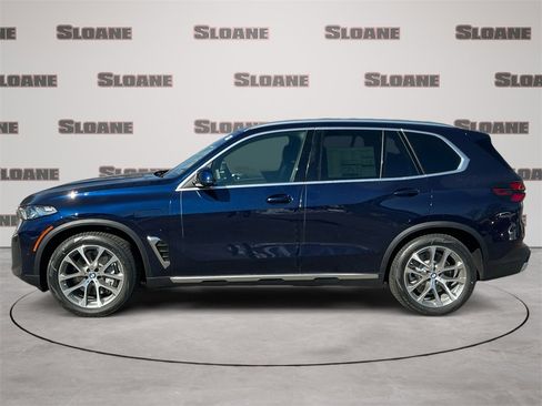 New 2026 BMW X5 xDrive50e image 2