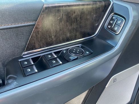 Used 2023 Ford F150 Lightning Lariat image 14