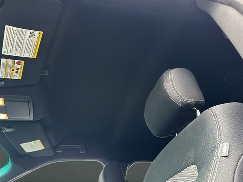 Used 2016 Ford Explorer XLT image 21