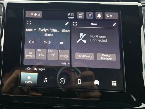 Used 2025 Jeep Grand Cherokee Laredo X w/ Luxury Tech Group I image 13