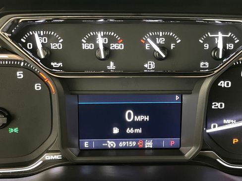 Certified 2022 GMC Sierra 1500 SLT w/ SLT Premium Package AWD/4WD image 30