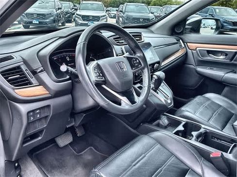 Used 2019 Honda CR-V Touring image 2