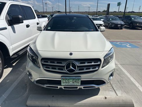 Used 2018 Mercedes-Benz GLA 250 4MATIC image 1