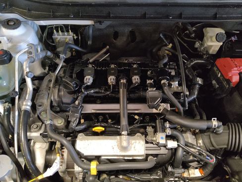 Used 2021 Nissan Kicks S FWD image 30