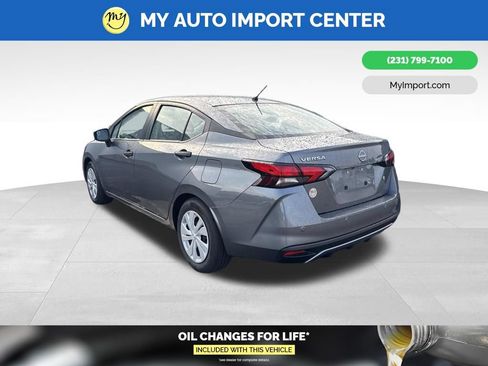 Used 2023 Nissan Versa S w/ Trunk Package FWD image 4