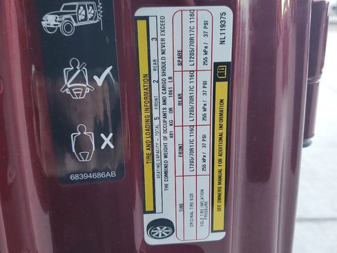 Certified 2022 Jeep Gladiator Mojave image 34