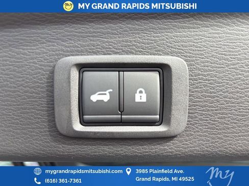 New 2025 Mitsubishi Outlander SEL image 20