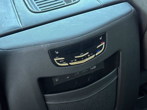 Used 2019 Cadillac Escalade ESV Platinum image 43