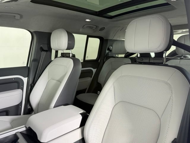 New 2026 Land Rover Defender 130 V8 AWD/4WD image 6