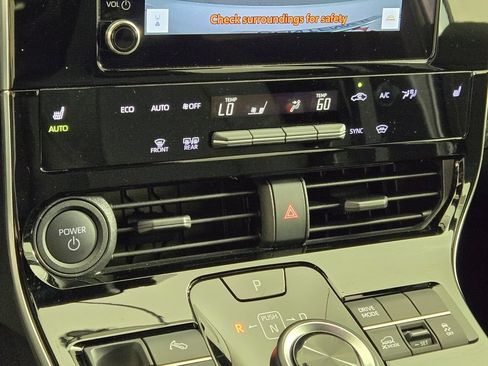 Certified 2025 Subaru Solterra AWD/4WD image 30